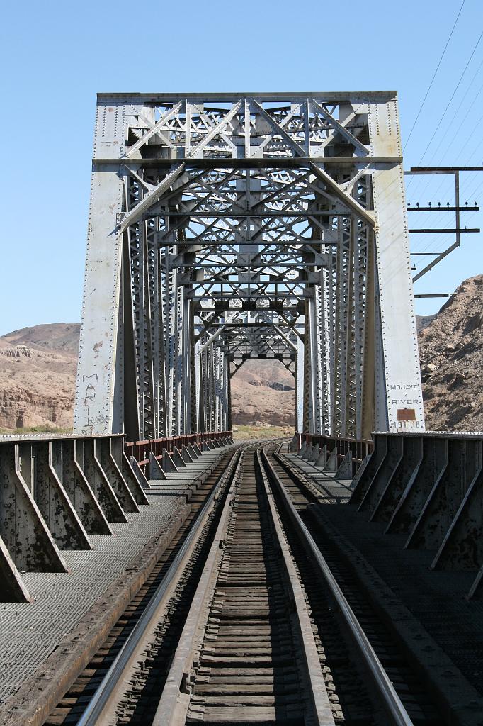 20081020 calico zzyzx 050.jpg - Afton Canyon - Tracks and bridge